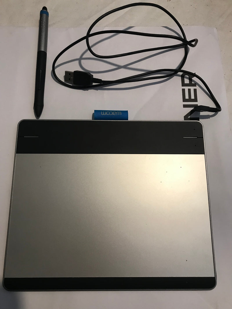 Wacom Intuos CTH-480-Multi Touch Small Graphics Tablet