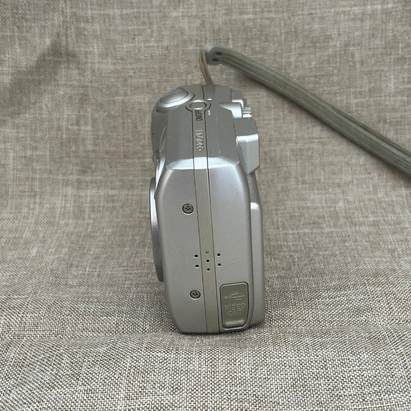 Nikon Coolpix 4600