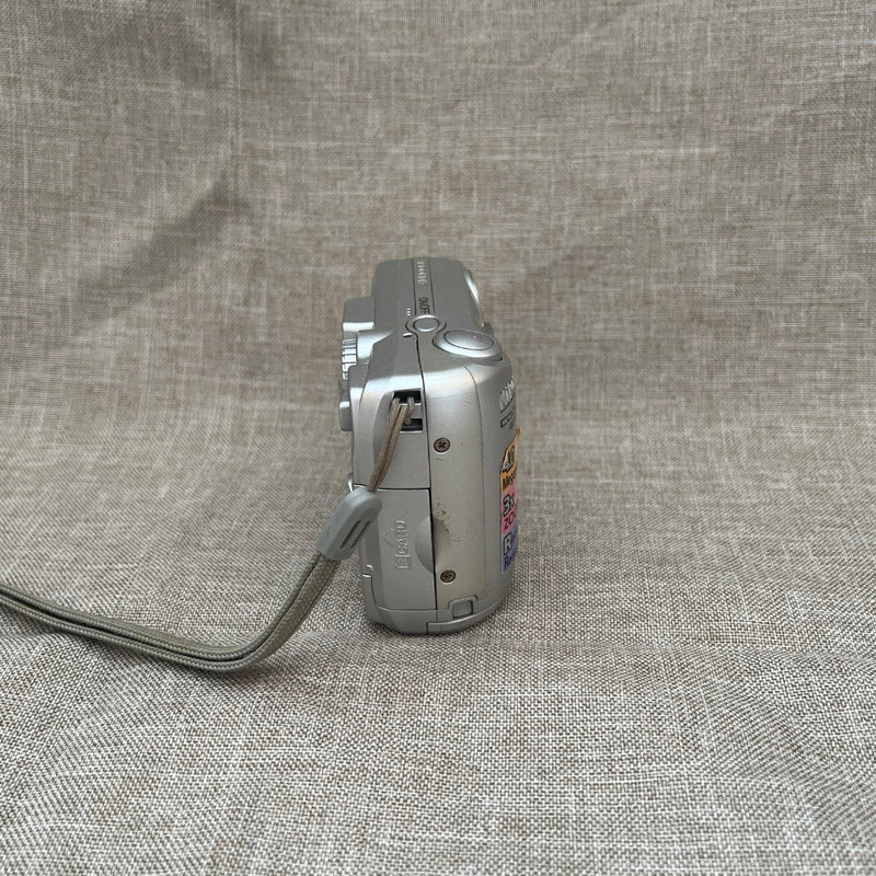 Nikon Coolpix 4600