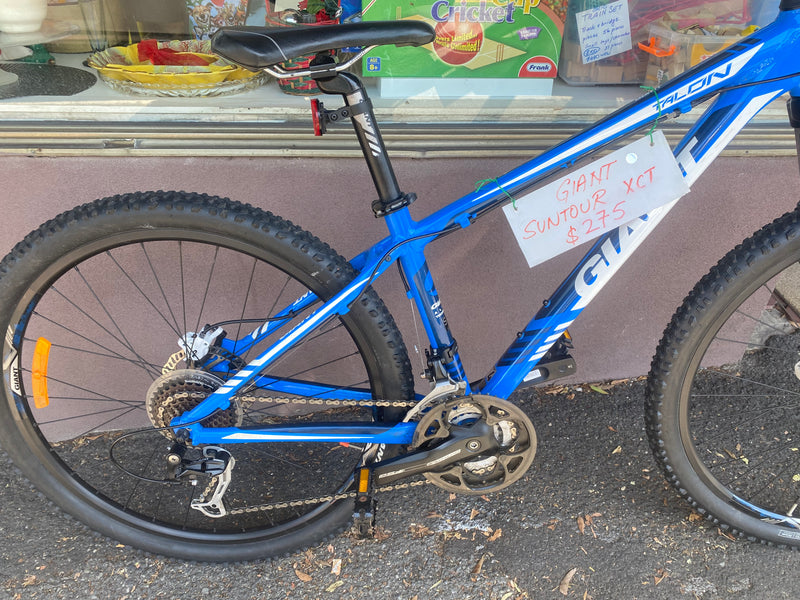 Giant Talon Suntour XCT Mountain Bike