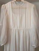 White Long Sleeve Dress Size 6 Women's
