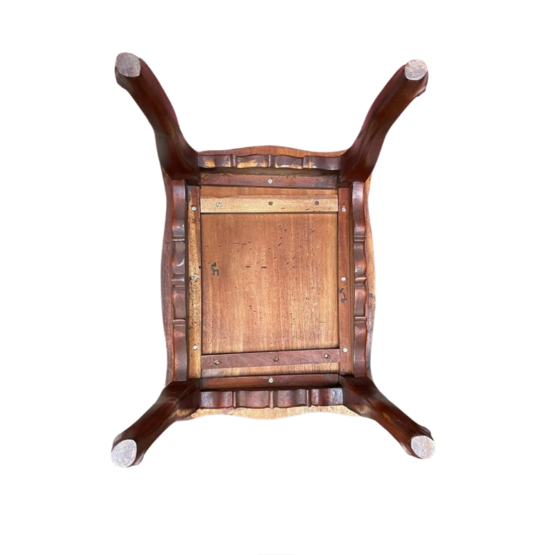 Nest of 3 wooden tables with cabriolet legs and carved floral details