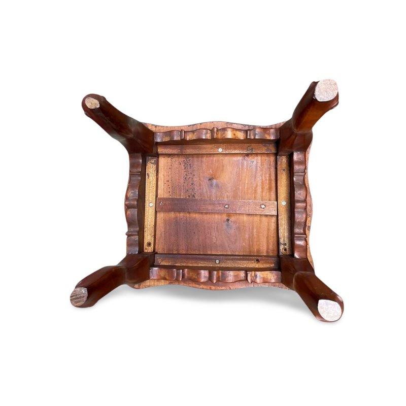 Nest of 3 wooden tables with cabriolet legs and carved floral details