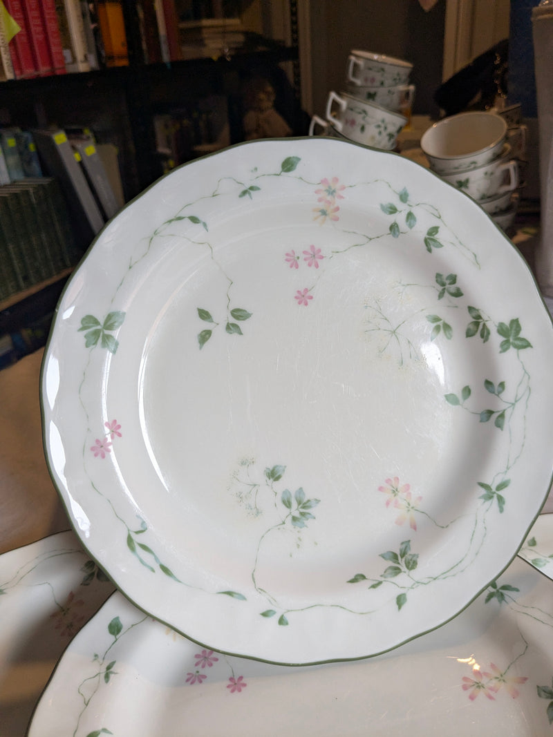 Royal Doulton Majestic Collection "SOUTHDOWN" dinnerware dinner plates x3