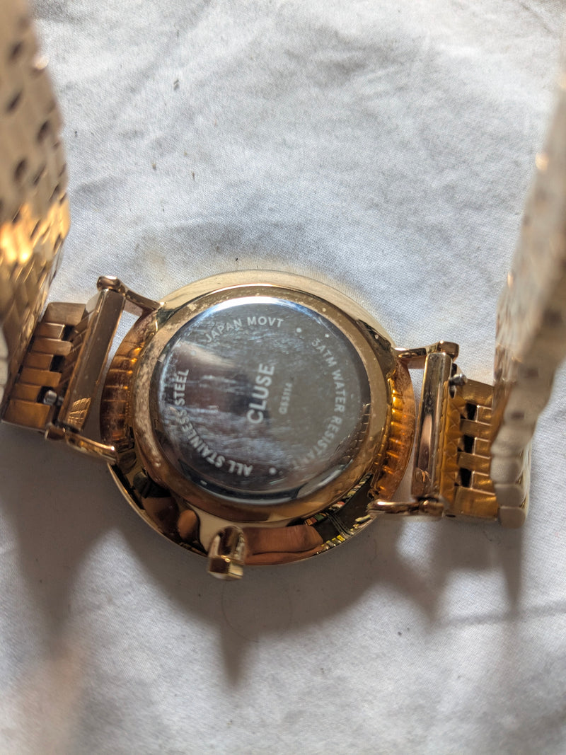 Cluse analog watch (gold color)