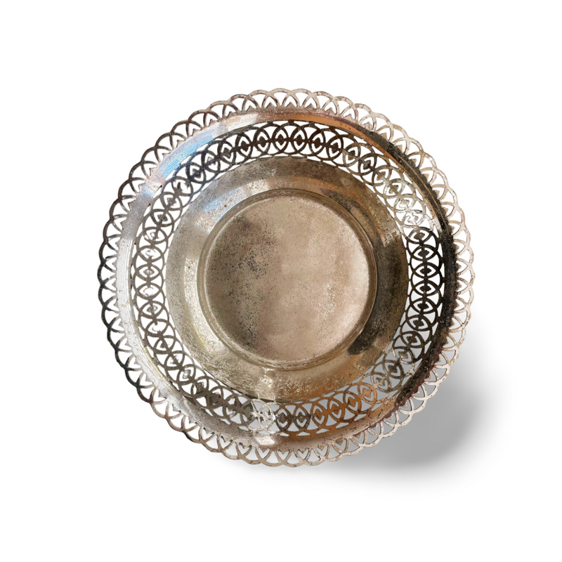 Round WMF IKORA silver-plated dish - with scalloped lace detail on edge