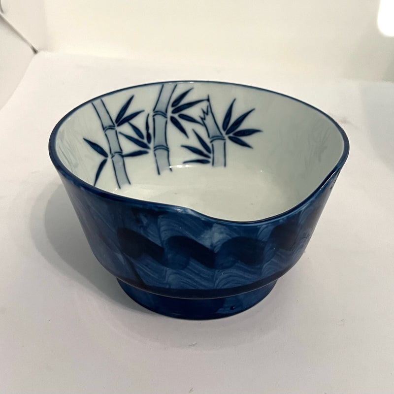 Japanese porcelain small bowl (a set of 6 bowls)